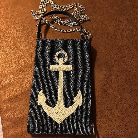 Beaded Cell phone Crossbody with Zippered side Pocket - Picture 5 of 5